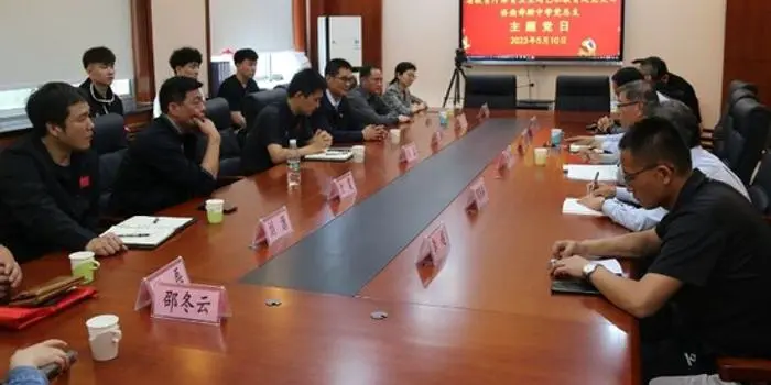 刻苦训练篮球时如何避免受伤的建议_1